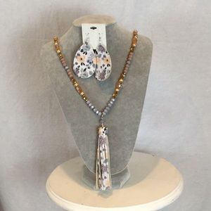 New Matching Floral Necklace and Earring Set